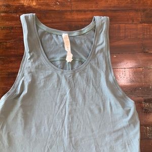 Lululemon tank